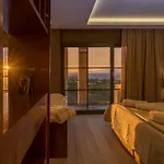 Elegance Luxury Executive - Adults Only 5*