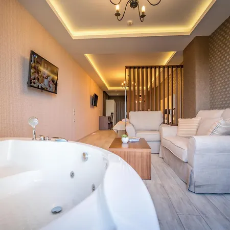 Elegance Luxury Executive - Adults Only 5*