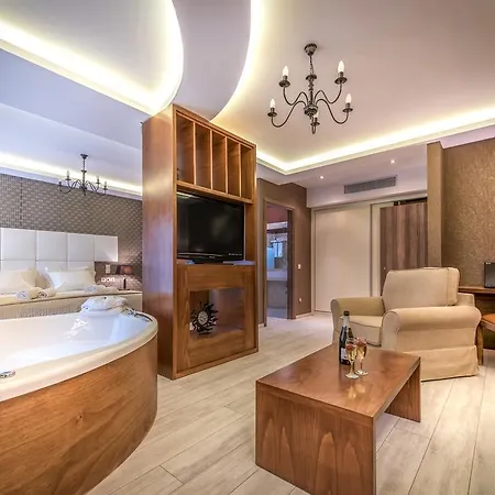 Elegance Luxury Executive - Adults Only Hotel Tragaki