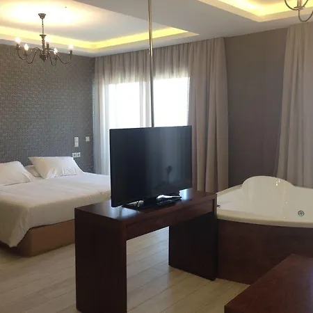 Hotell Elegance Luxury Executive - Adults Only Tragaki