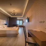 Elegance Luxury Executive - Adults Only 호텔 5*