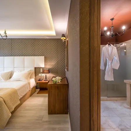 Elegance Luxury Executive - Adults Only Hotel Tragaki