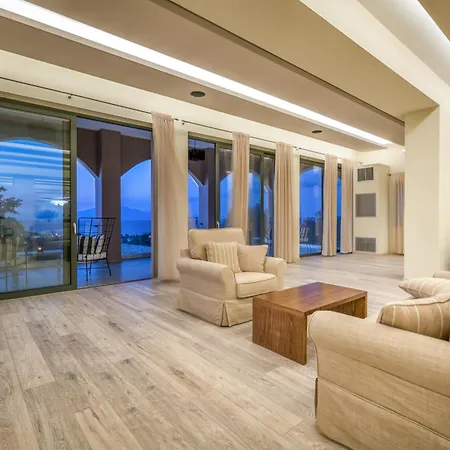 Elegance Luxury Executive - Adults Only