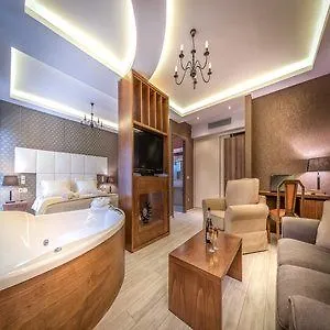 Elegance Luxury Executive - Adults Only Hotel Tragaki